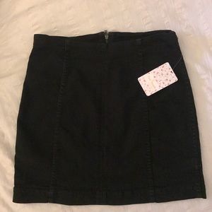 Free People Sz 8 Black Fitted Skirt